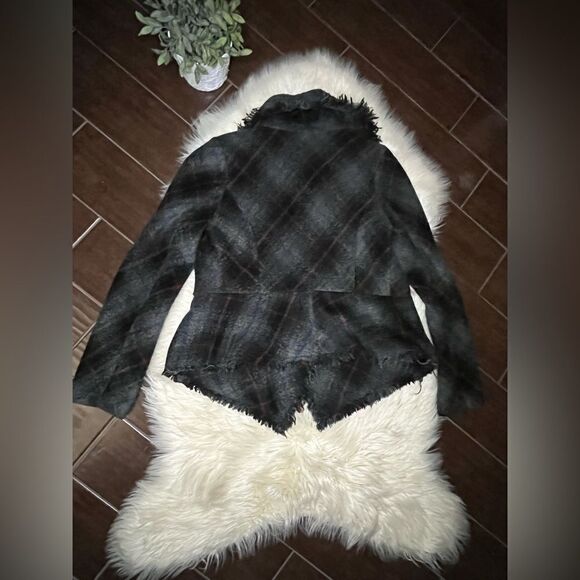 Pins and Needles plaid shacket blazer sz medium - Picture 5 of 9